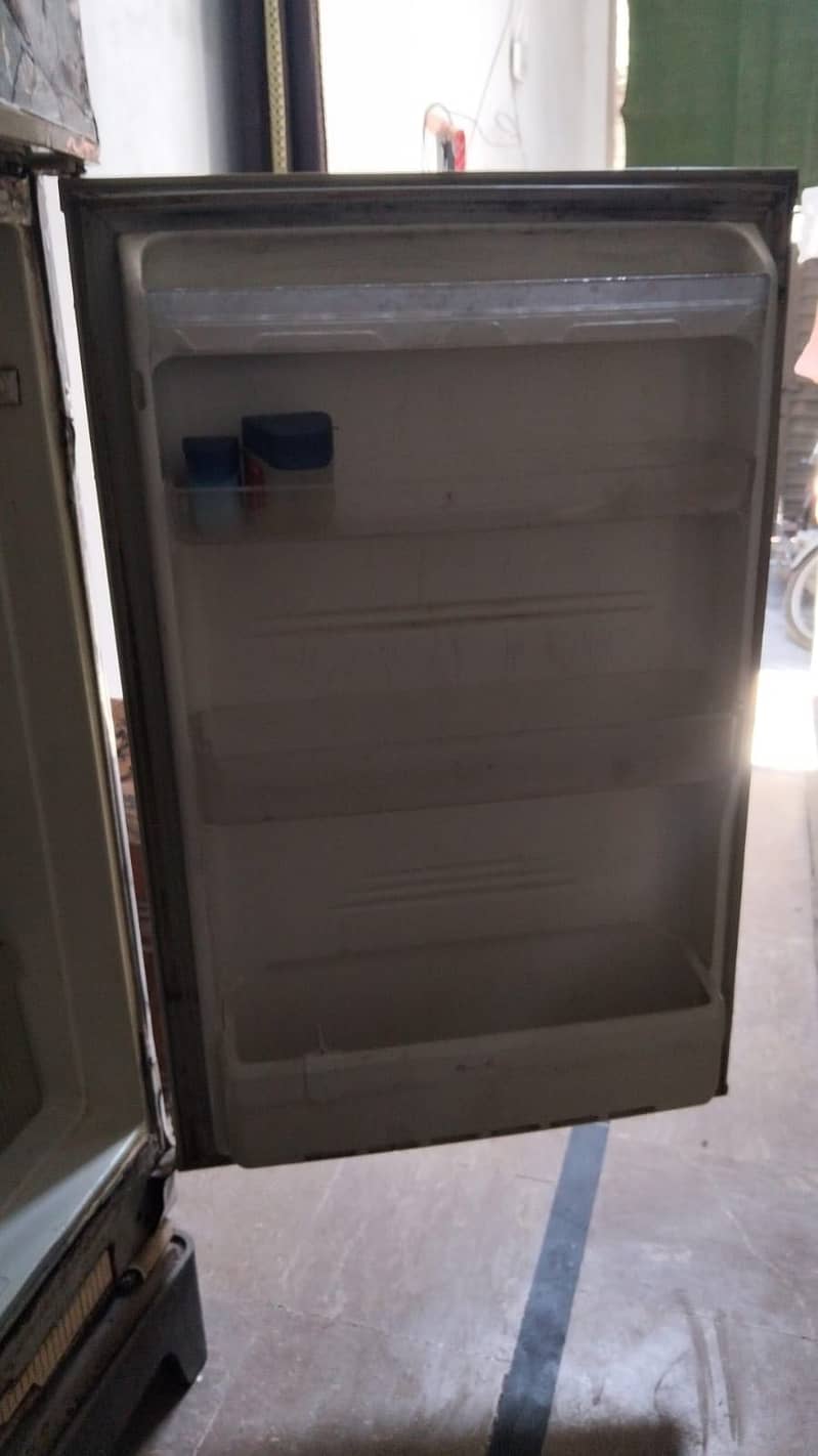 Fridge 3