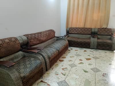 Sofa set Available for sale