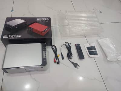 T6 ANDROID PROJECTOR FOR SALE | NEW CONDITION | RARELY USED