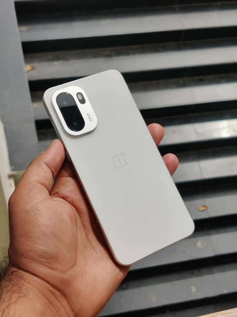 One Plus Ace 6 1