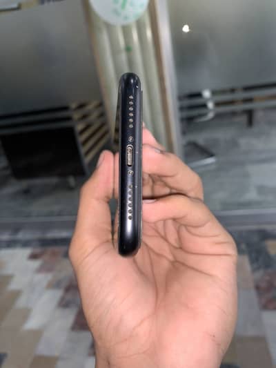 Apple iPhone XR
