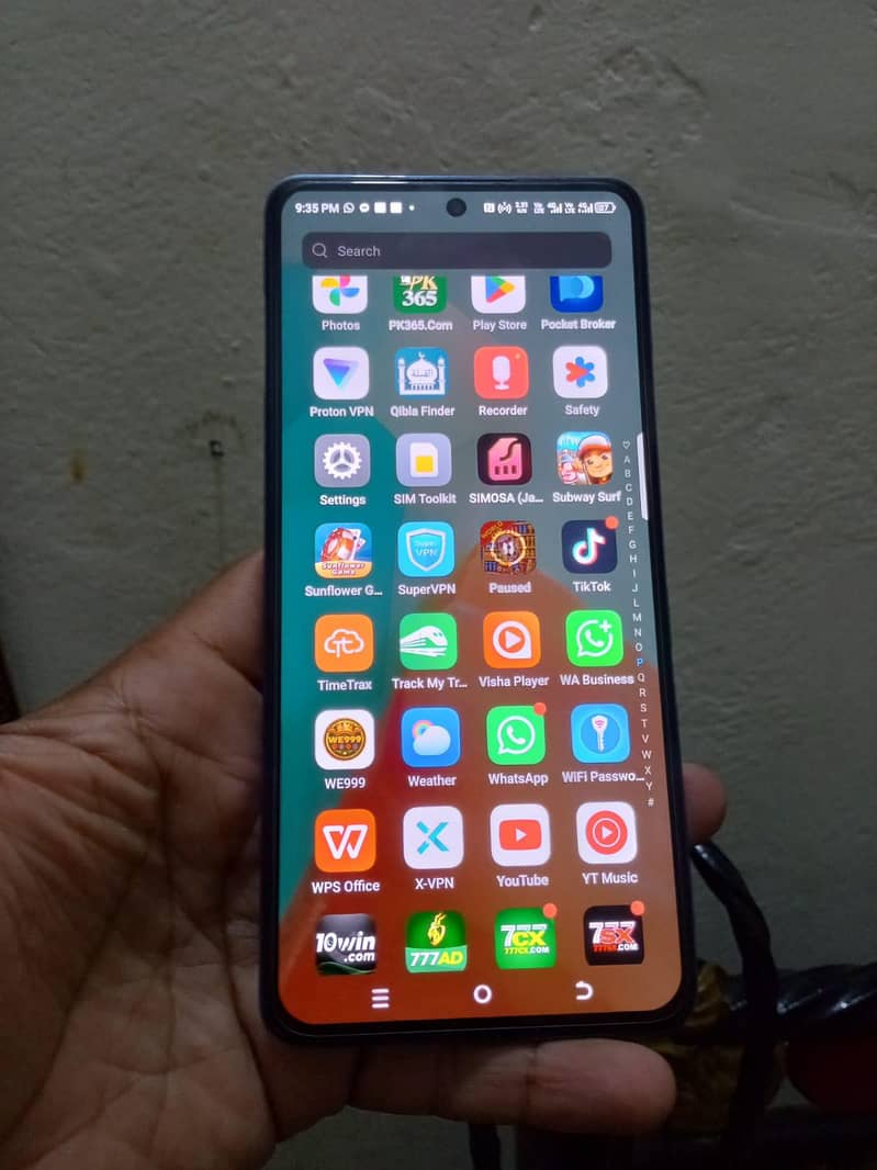 Tecno CAMON 20 2