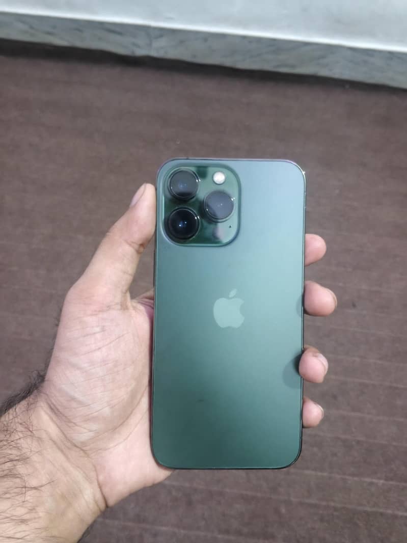 Apple iPhone 13 Pro 2