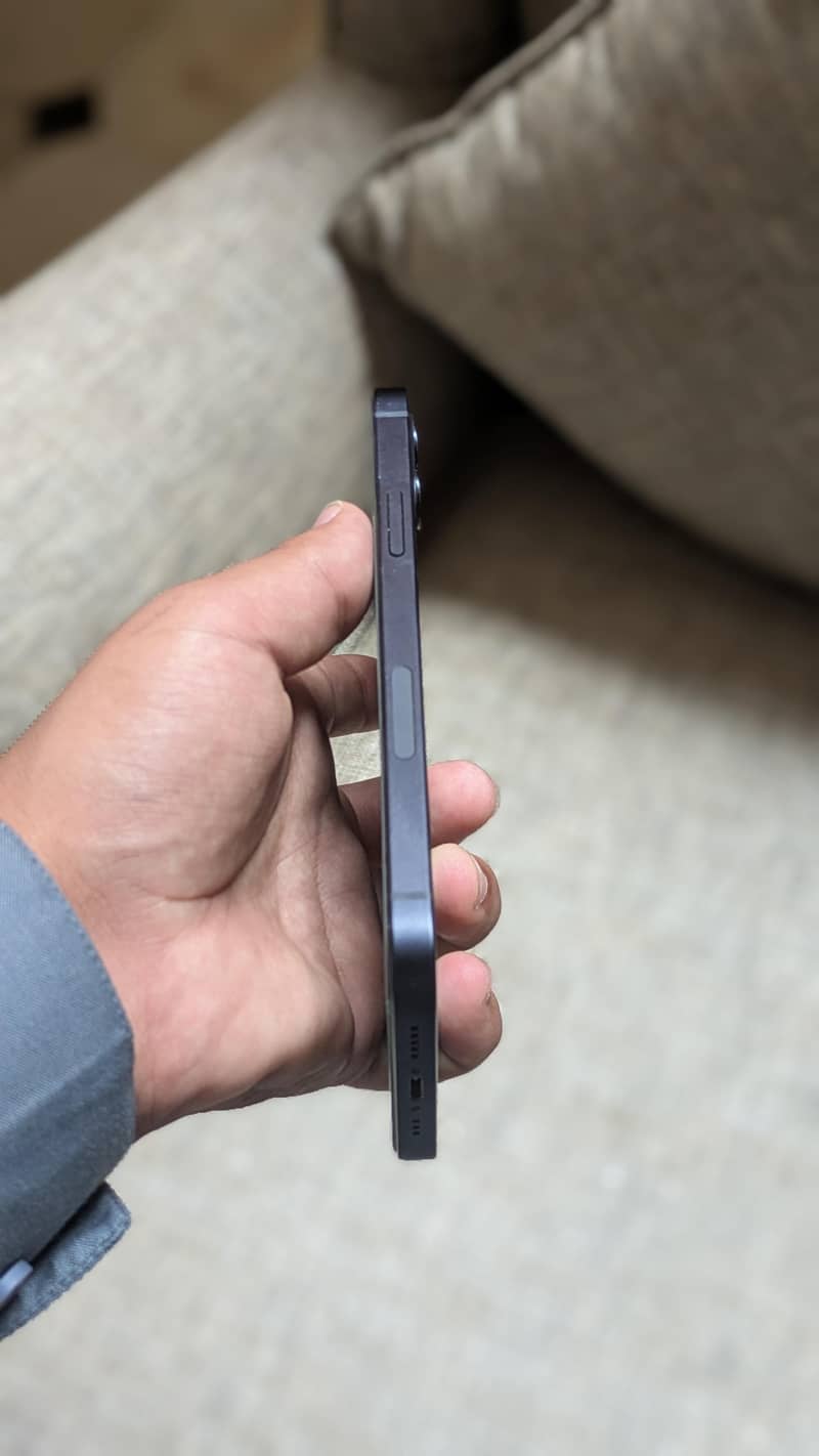 Apple iPhone 12 2