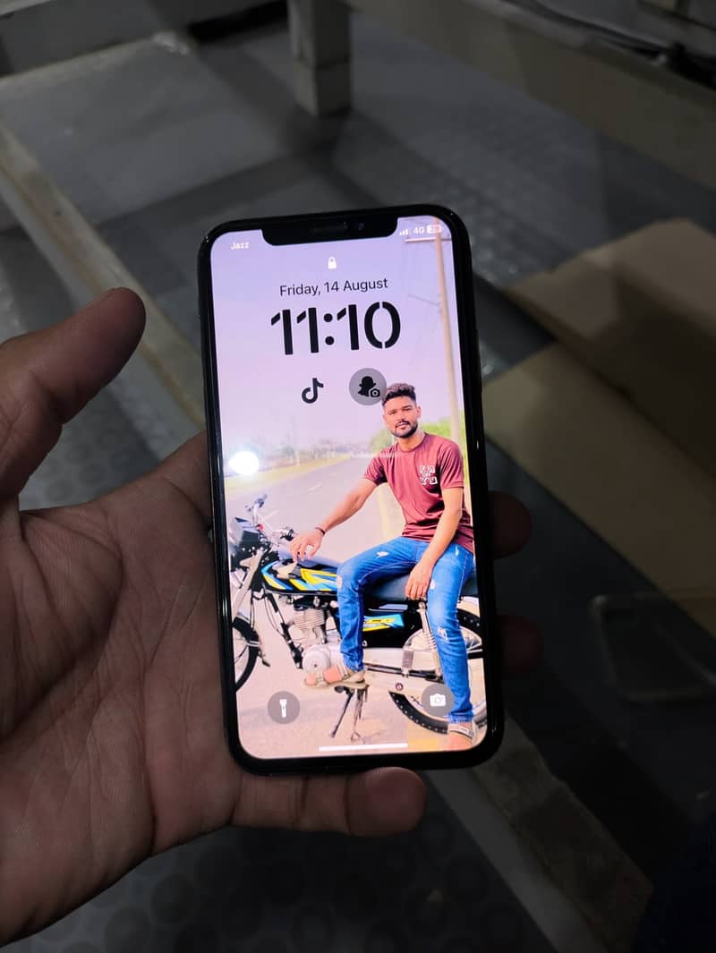 Apple iPhone X 1