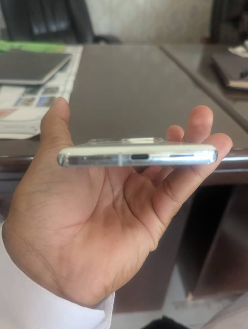 Google Pixel 7 Pro 4