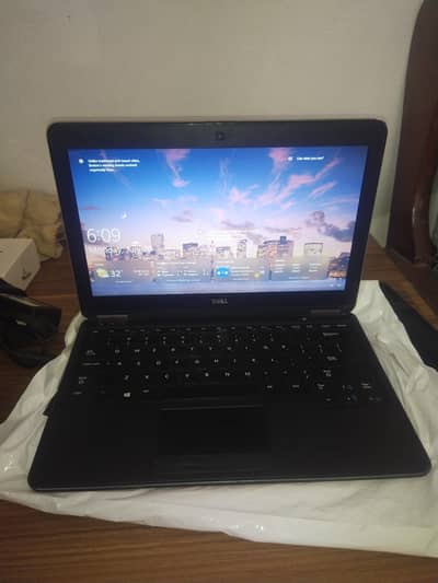 core i7 4th Gen Laptop 256ssd 8gb ram