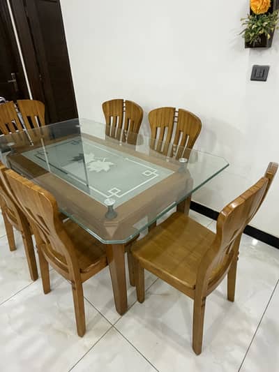 Dining table - 6 seater