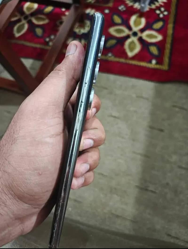 Tecno CAMON 40 Pro 7
