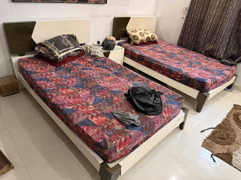 Complete bedroom set 0