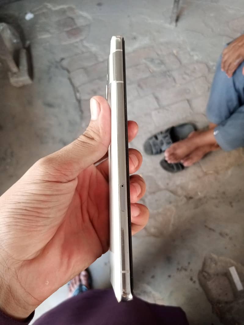 Google pixel 7 pro 4