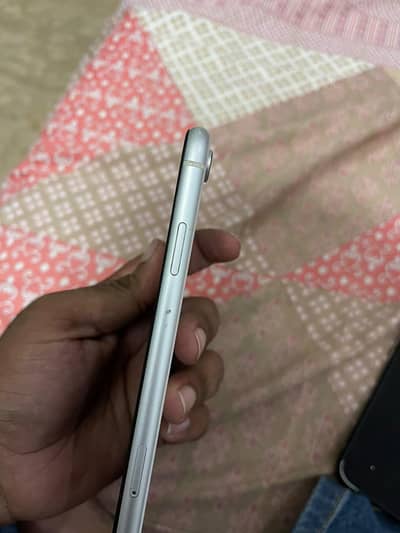 Apple iPhone XR