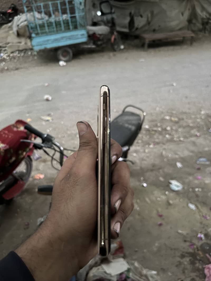 iPhone 11 Pro 15