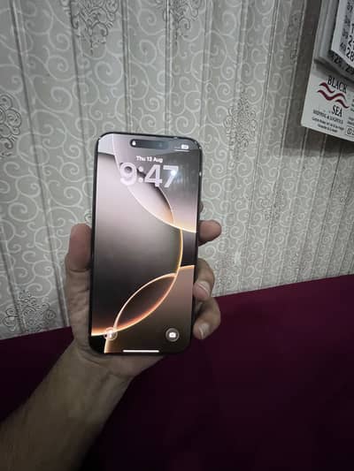 Apple iPhone 16 Pro Max