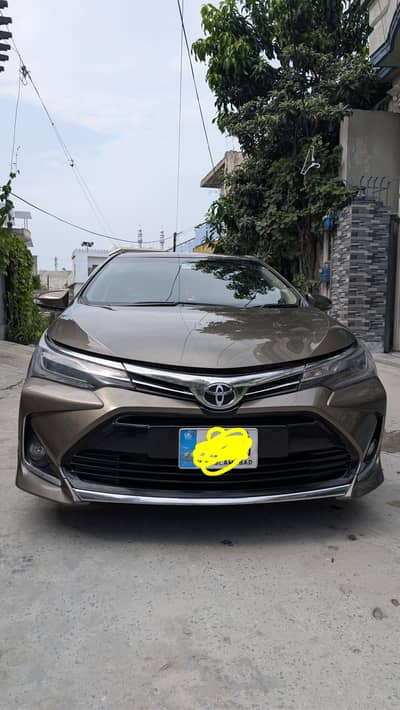 Toyota Altis Grande CVT-I 1.8L 2014 Model Neat and Clean Condition