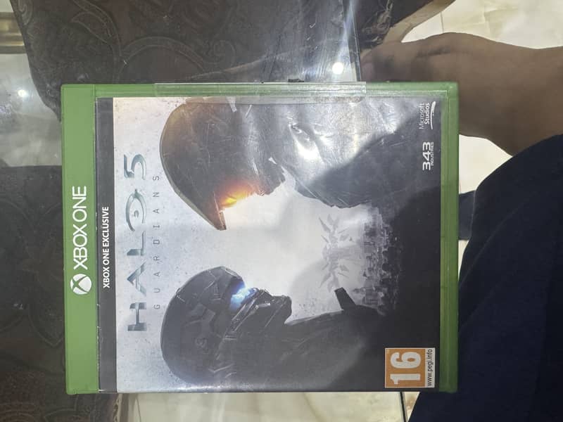 Xbox One S 3