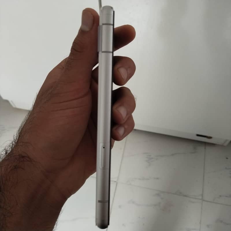 Google Pixel 7a 1
