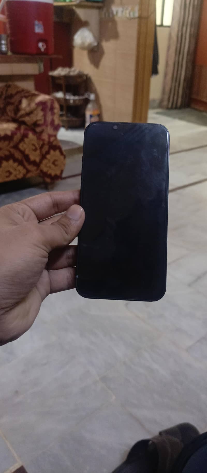 Apple iPhone 13 6