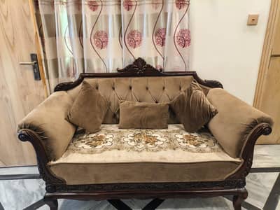 7-Seater Sofa Set – Excellent Condition