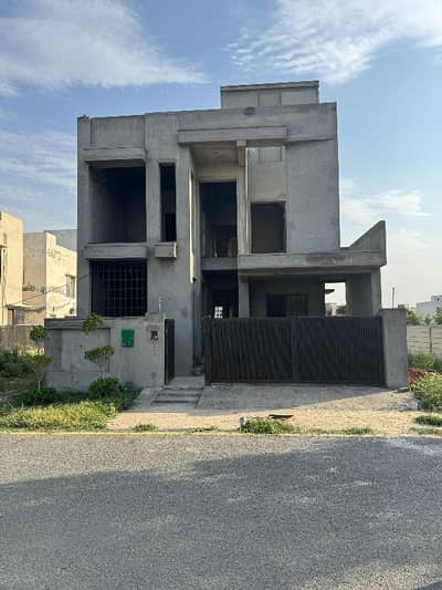 Owner Build 8 Marla Gray Structure | Prime Location