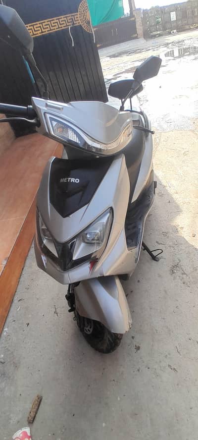electric scooty for sale