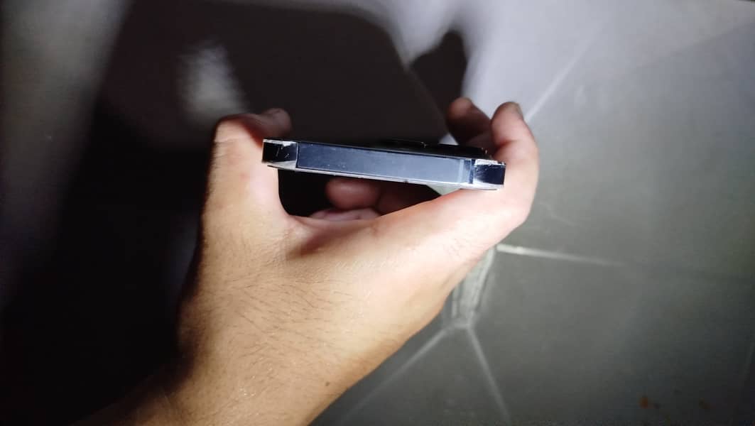 iPhone 13 Pro jv 2
