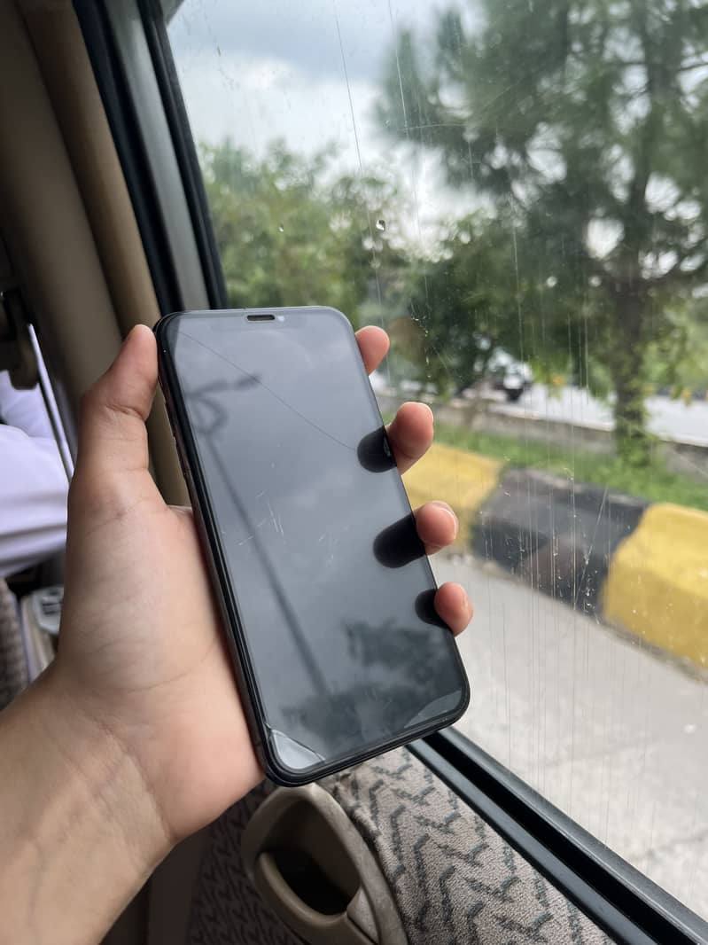 Apple iPhone X 0