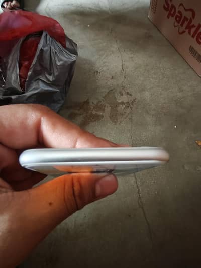 Apple iPhone 7