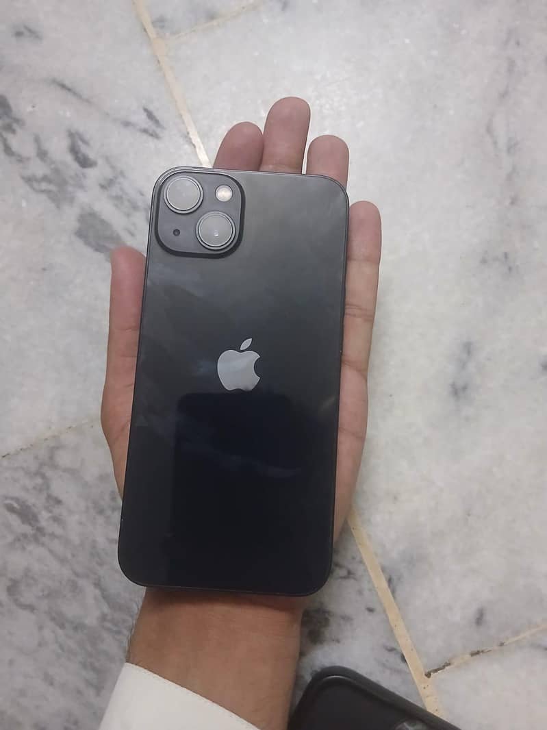 Apple iPhone 13 0