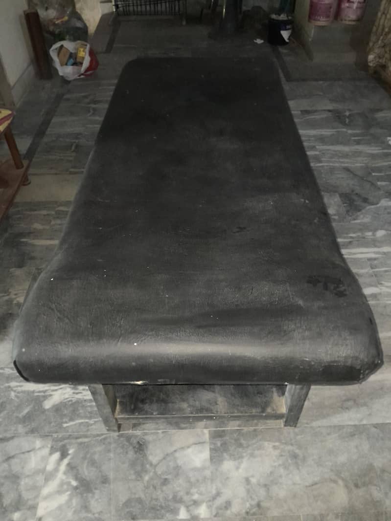 makeup bed  0
