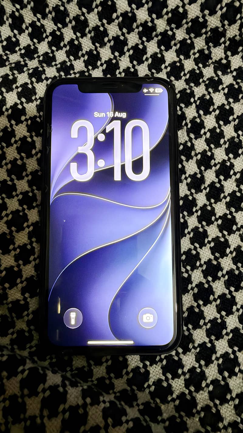 Apple iPhone 11 3