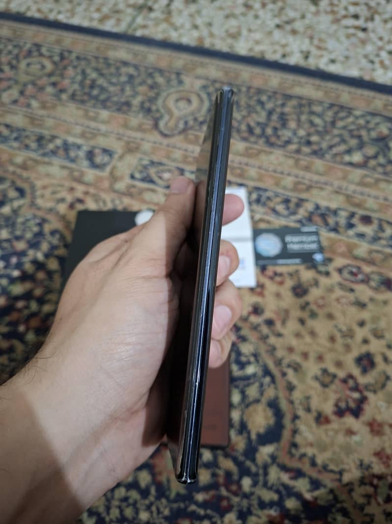 Samsung Mobile Note 10 Plus 4