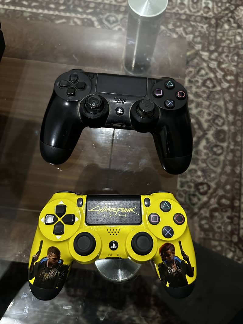 PS4 pro 3