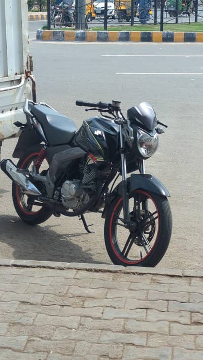 Suzuki GSX 125