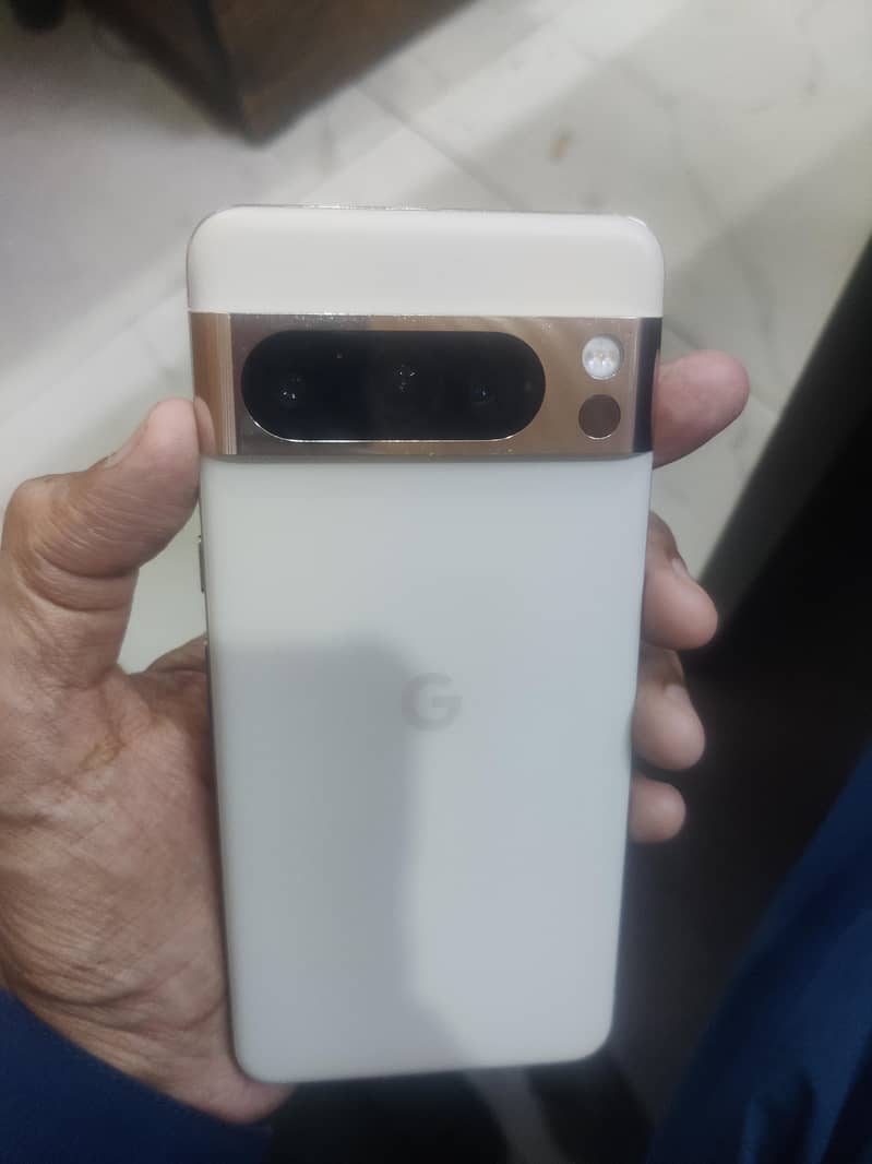 Google Pixel 8 Pro 3