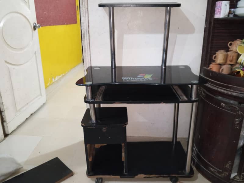 computer trolley 2