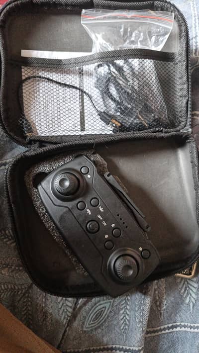 E88/E99 drone case with additional things
