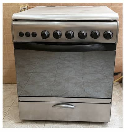 1 oven 1 stove 1 microwave good brand and good quality