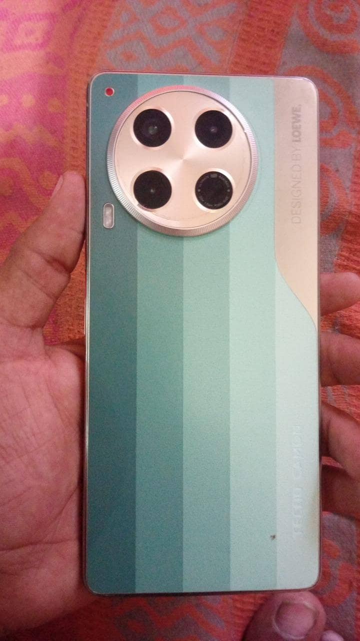 Tecno CAMON 30 4
