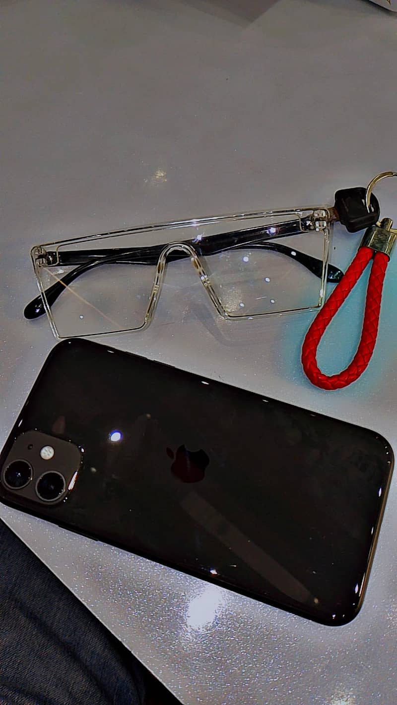 Apple iPhone 11 0