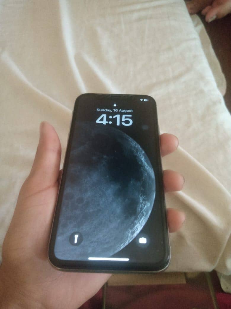 Apple iPhone X 0