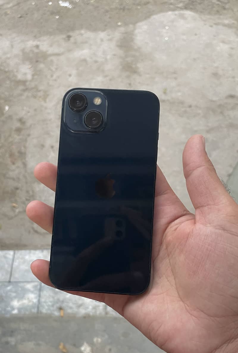 Apple iPhone 13 2