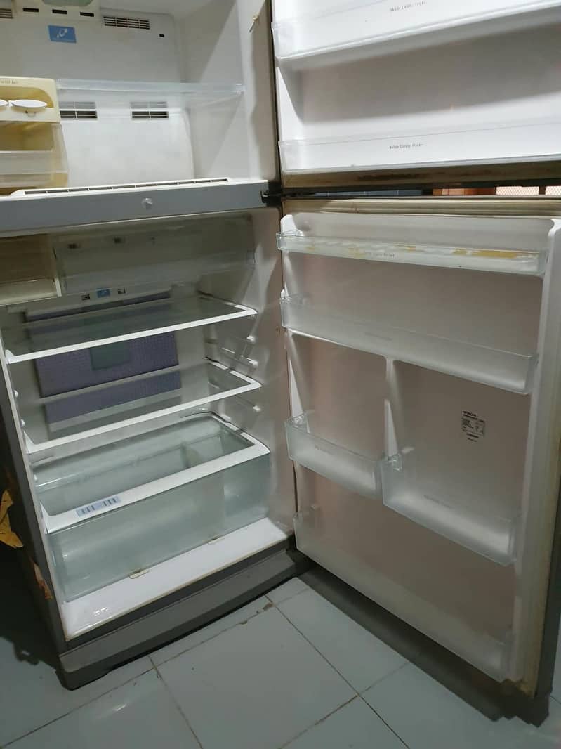 Fridge Titanium 1