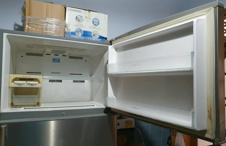 Fridge Titanium 4