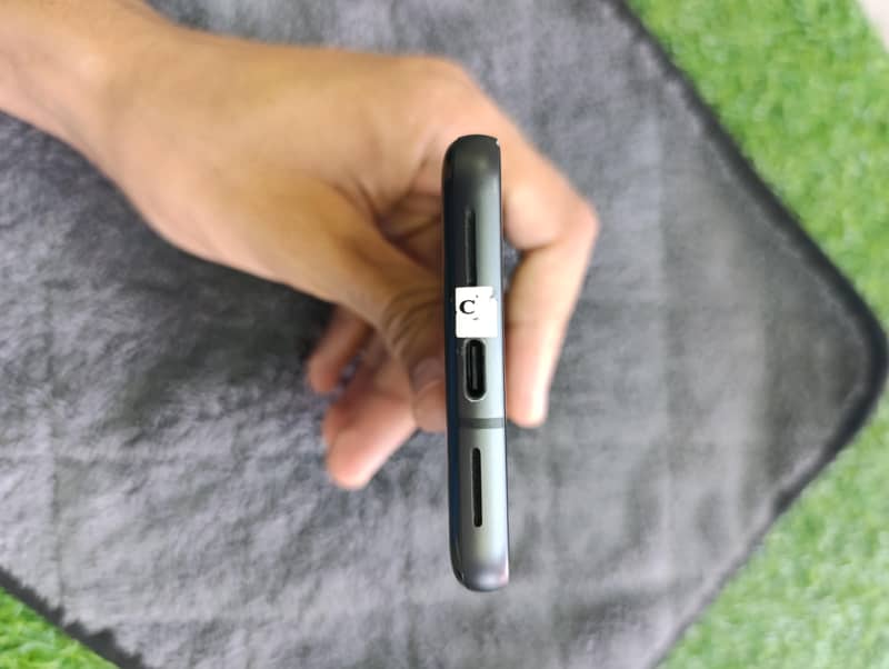 Google Pixel 8 5