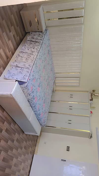 Bedroom Set – Almost Brand New | Only 2 Months Used 80k ONLY