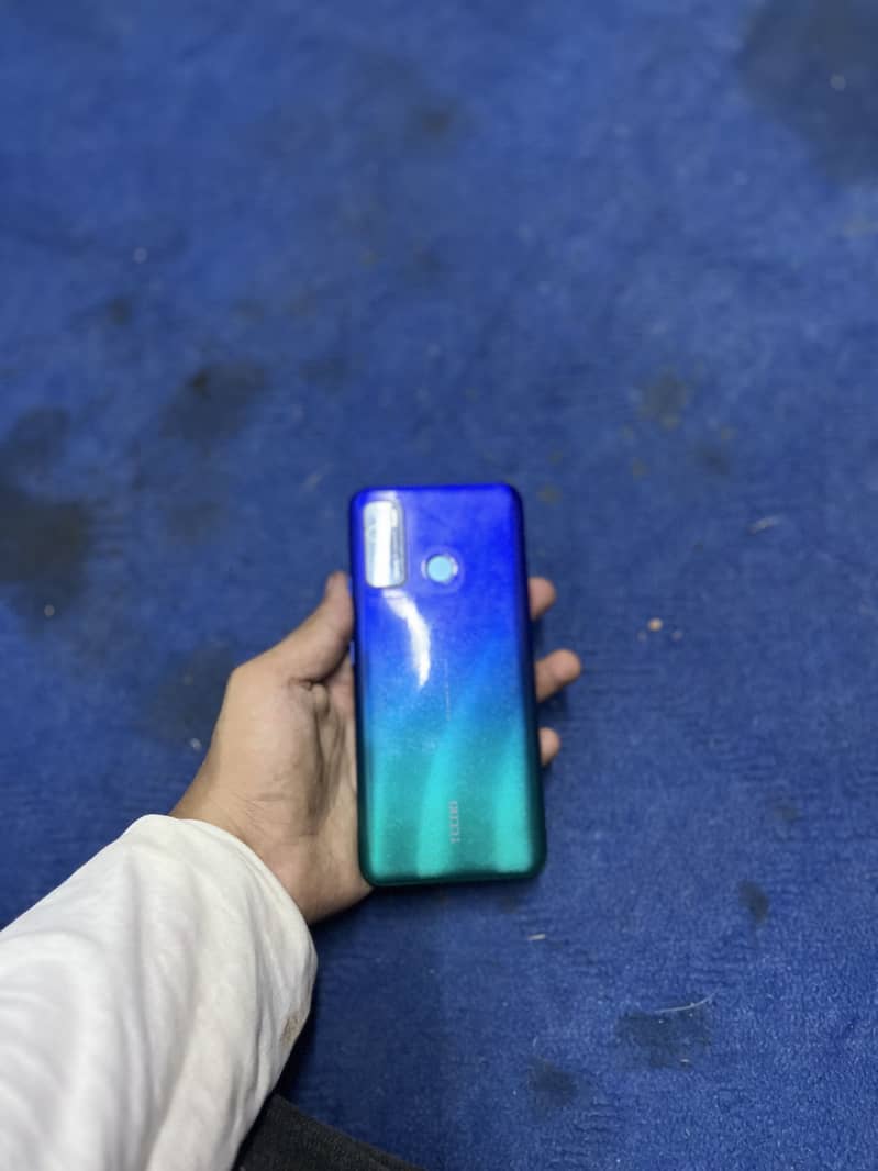 Tecno CAMON 15 0