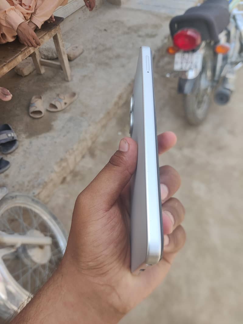 Infinix 3