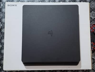Play Station 4 Slim