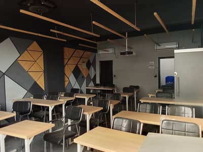 IST FLOOR FOR COMMERCIAL USES AVAILABLE FOR RENT MAIN RASHID MINHAS ROAD
